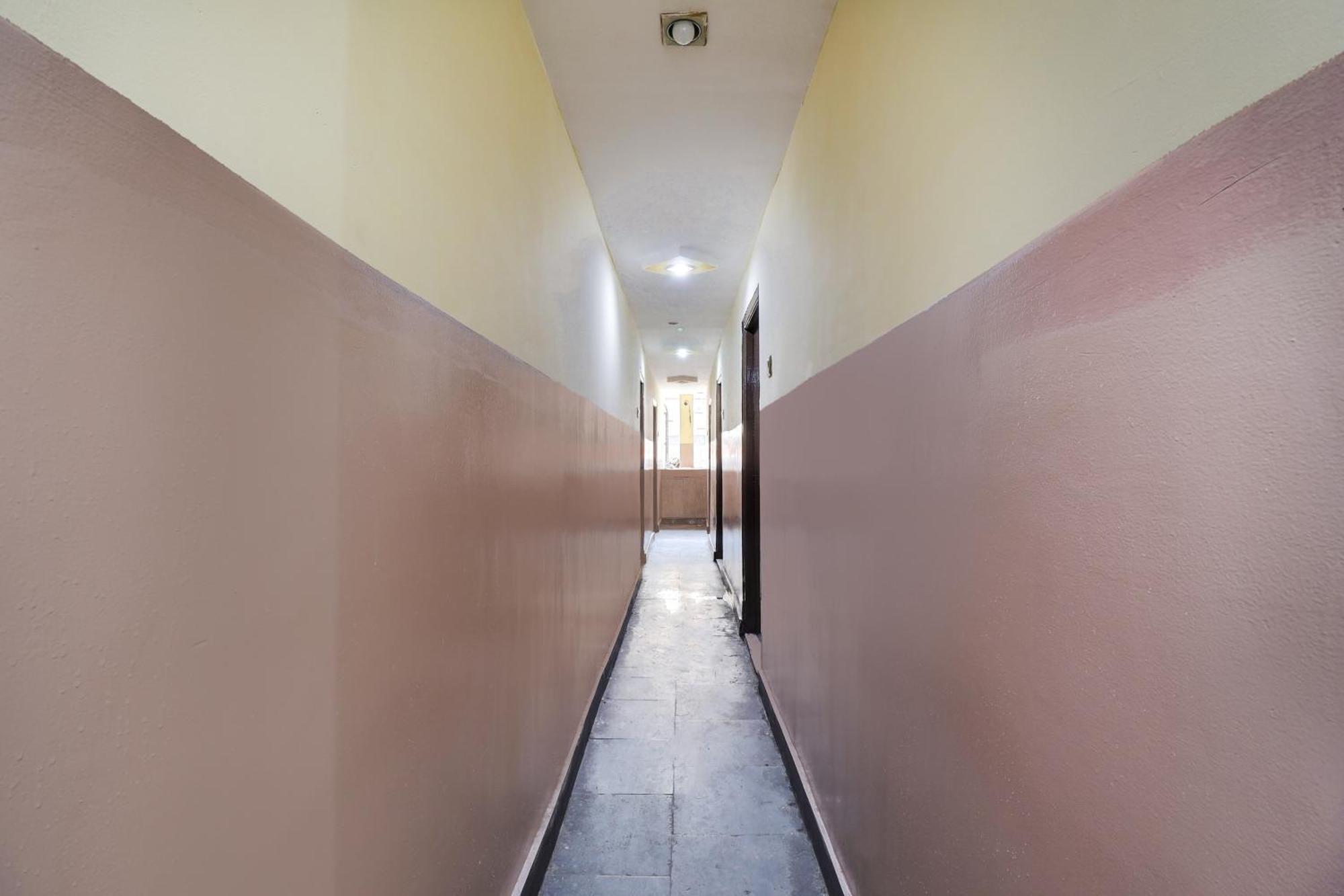 היידראבד Spot On Hotel Sai Ashirwad Residency מראה חיצוני תמונה