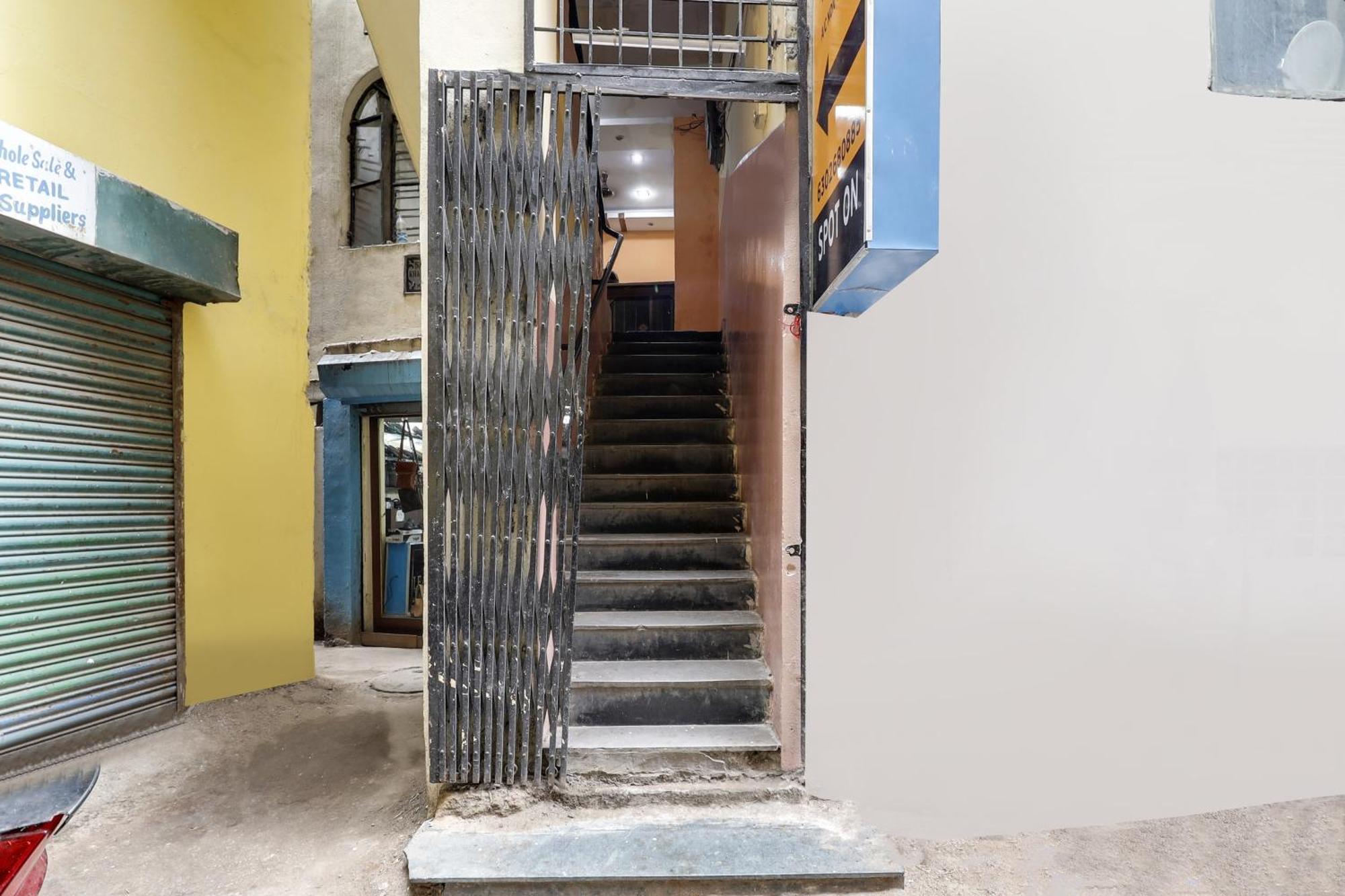 היידראבד Spot On Hotel Sai Ashirwad Residency מראה חיצוני תמונה