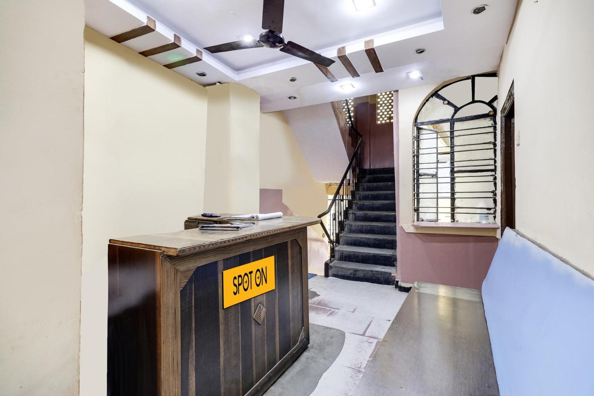 היידראבד Spot On Hotel Sai Ashirwad Residency מראה חיצוני תמונה